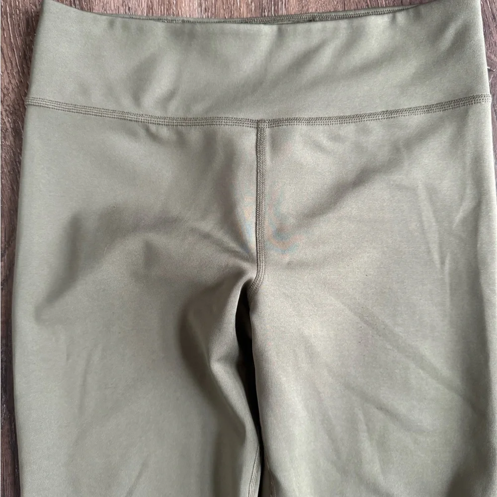 Nike Leggings Youth size large Army green color